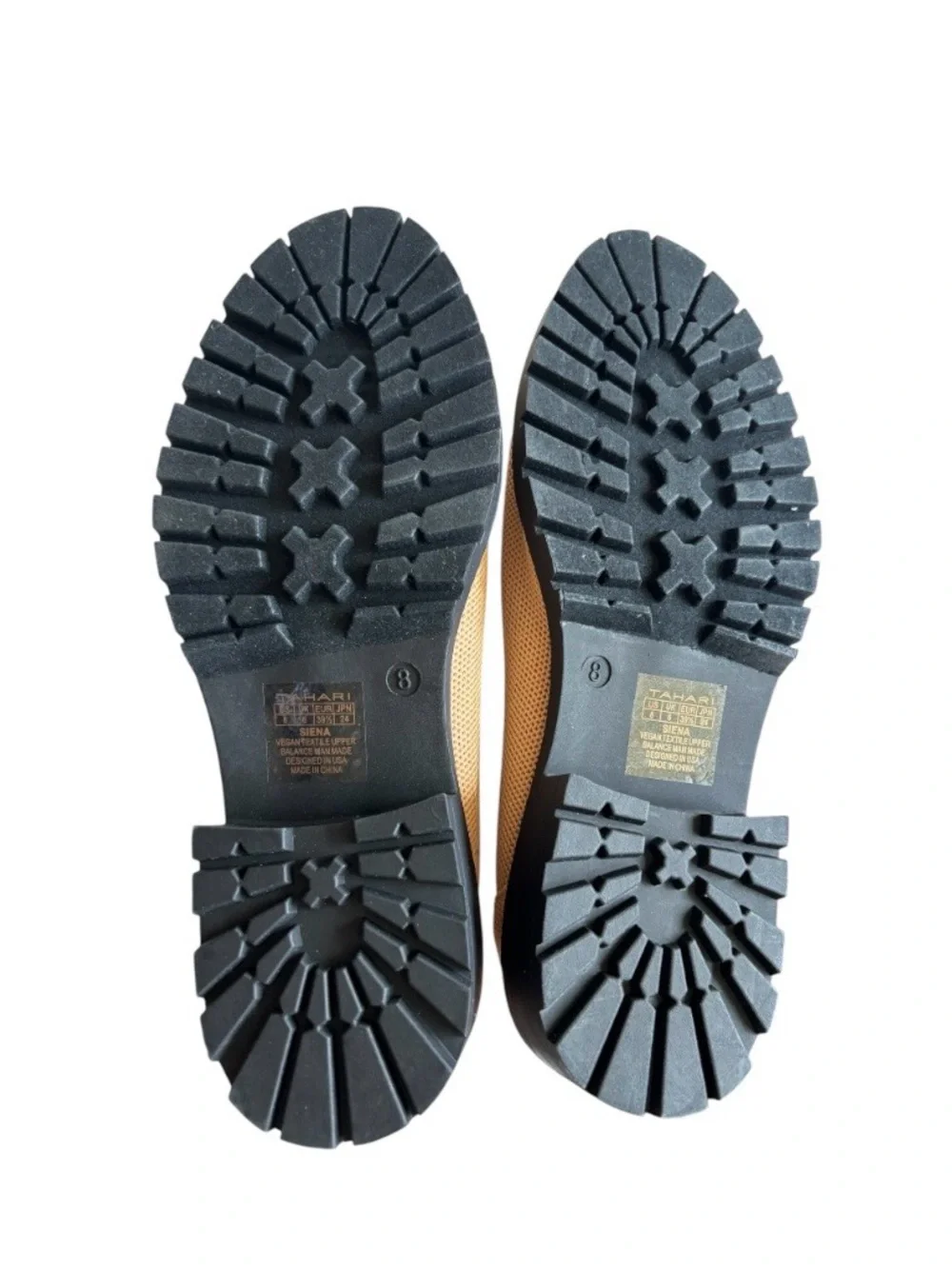 NWT Tahari Women's Siena Knit Slip-On Loafers. Size 8